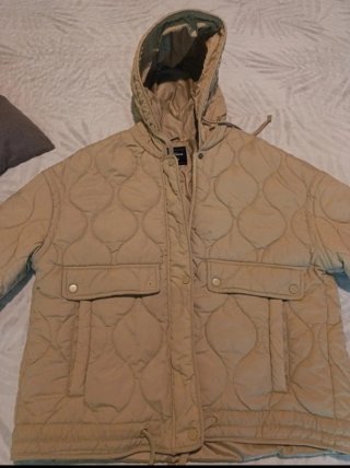 Chaqueta acolchada Lefties beige