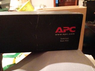 PDU APC Switched 16 Canales