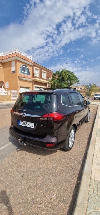 Opel Zafira 2012
