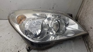 Faro delantero derecho Opel Astra H