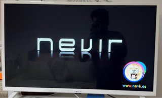 Televisión Nevir 32 pulgadas Blanca