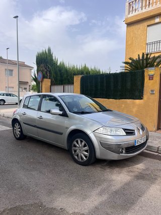 Renault Mégane 1.5 dCi, 105 CV, diésel, año 2008