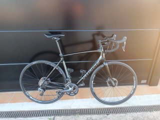 Bicicleta de carretera Specialized roubaix
