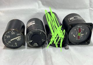 Instrumentos de Vuelo Avión militar