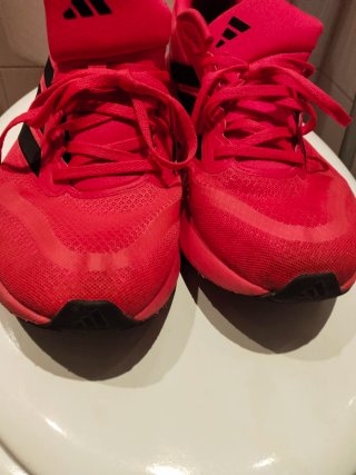Zapatillas Adidas Rojas y Negras