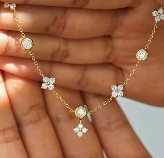Collar de Plata con Baño de Oro y Moissanitas