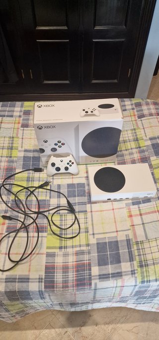 Xbox Series S 512GB con scatola