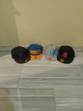Lote de 4 Gorras Estilo Urbano