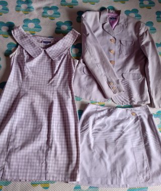 Conjunto de Vestido y Traje de Dos Piezas