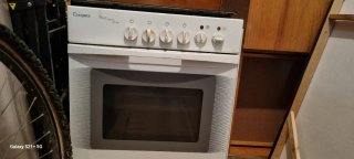 Cocina Aspes con Horno y Vitrocerámica