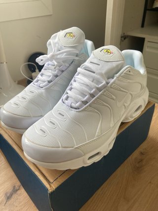 Zapatillas Nike TN Blancas talla 42