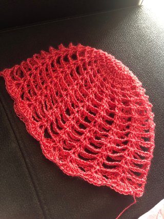 Gorro de malla rojo