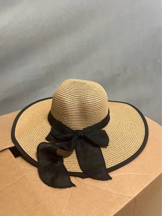 50 Pamelas de paja con lazo negro