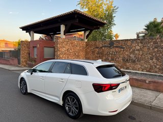 Toyota Avensis 2016