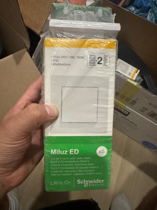 Pack 5 Conmutadores Schneider Miluz ED