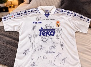 Camiseta Real Madrid Firmada Mijatovic