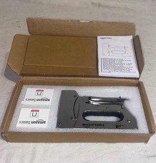 Grapadora Amazon Basics