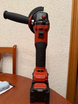 Radial Hilti AG 4s-22 con batería Nuron 22V