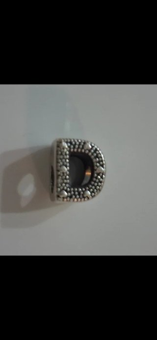 Charm Pandora Letra D Plata de Ley