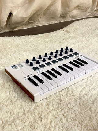 Teclado MIDI Arturia MiniLab mkII