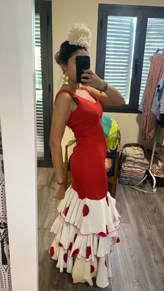 Traje de flamenca rojo y blanco