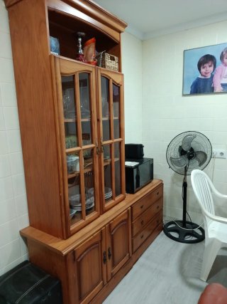 Mueble Vitrina de Madera