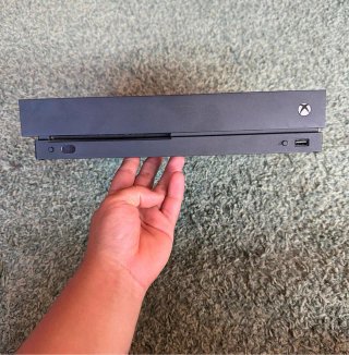 Xbox One X Nera 800GB