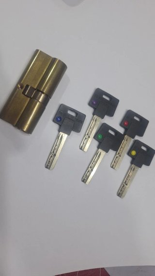 Cilindro de seguridad MUL-T-LOCK