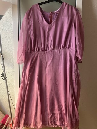 Vestido de invitada rosa