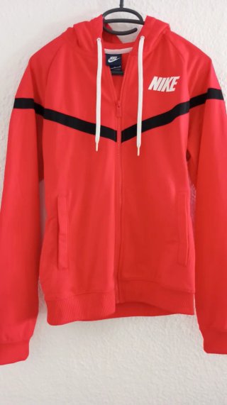 Chaqueta de chándal Nike roja