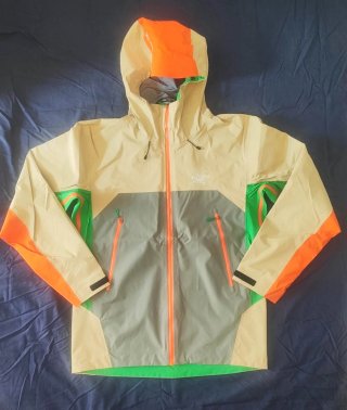 Chubasquero Arc'teryx
