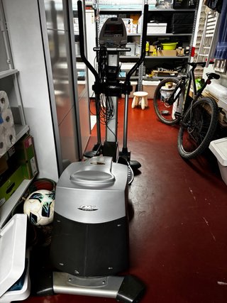 Máquina Elíptica BH Fitness