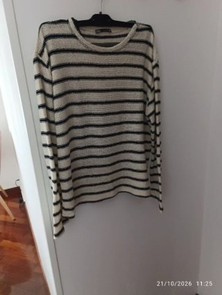 Jersey Zara Crema y Negro de rayas Talla M