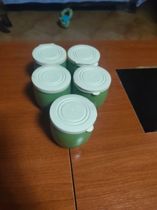 Set di 5 tazze per yogurt in terracotta