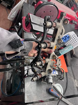Bomba de alta,rampa e inyectores Mitsubishi IO 2.0