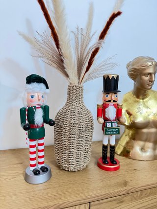 2 Figuras Cascanueces Navideños 25 cm