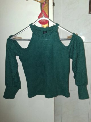 Top Verde Hombros Descubiertos