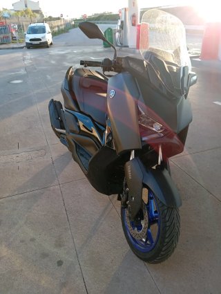 Yamaha XMAX Maxi Scooter 125cc