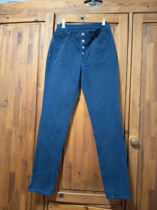 Pantalón azul de mujer