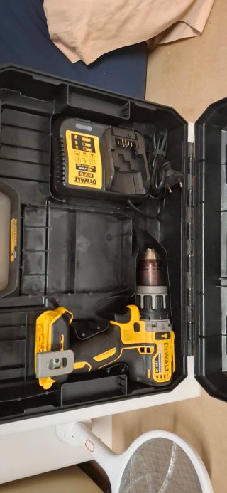 Taladro DeWalt 18V DCD796