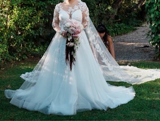 Vestido de Novia con Mangas Desmontables