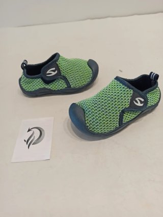 Escarpines infantiles talla 25
