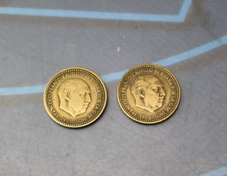 13. 2 Monedas de 1 peseta 1953 (una peseta). *54, *60