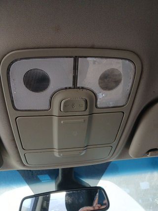 LUZ INTERIOR Kia Carens (RP)(2013->)