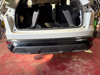 PARAGOLPES TRASERO Renault Austral (07.2022->)