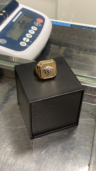 Sello de oro 18k