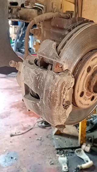 PINZA DE FRENO DELANTERA IZQUIERDA Seat Ibiza Berlina (6J5)