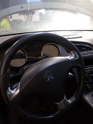 VOLANTE Peugeot 5008 (06.2017->)