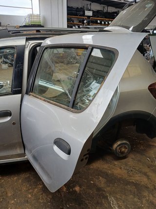 PUERTA TRASERA IZQUIERDA Dacia Sandero II (10.2012->)