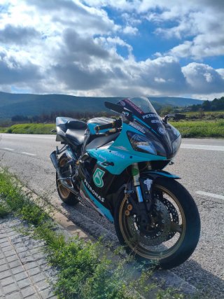 Yamaha R1 YZF 2003
